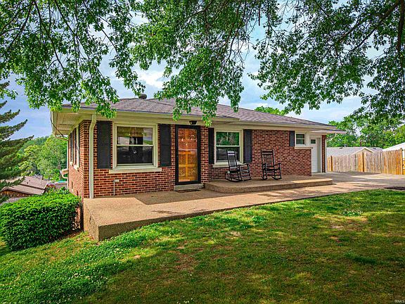 2nd image of 5206 Bridgeview Dr