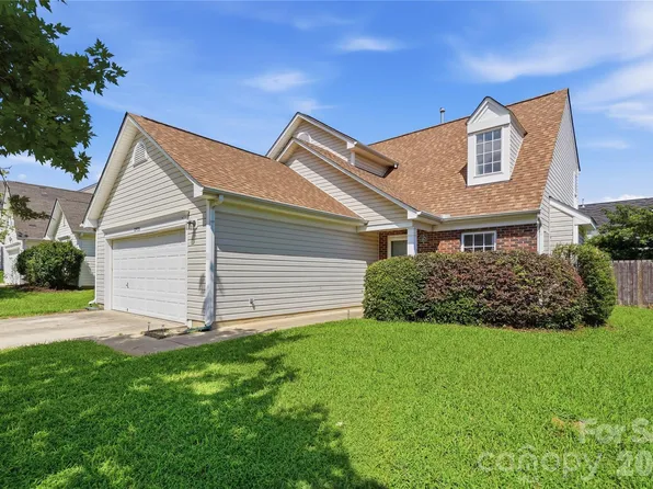 2925 Deep Cove Dr, Concord, NC 28027