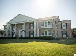 2295 Coventry Sq, Dubuque, IA 52001