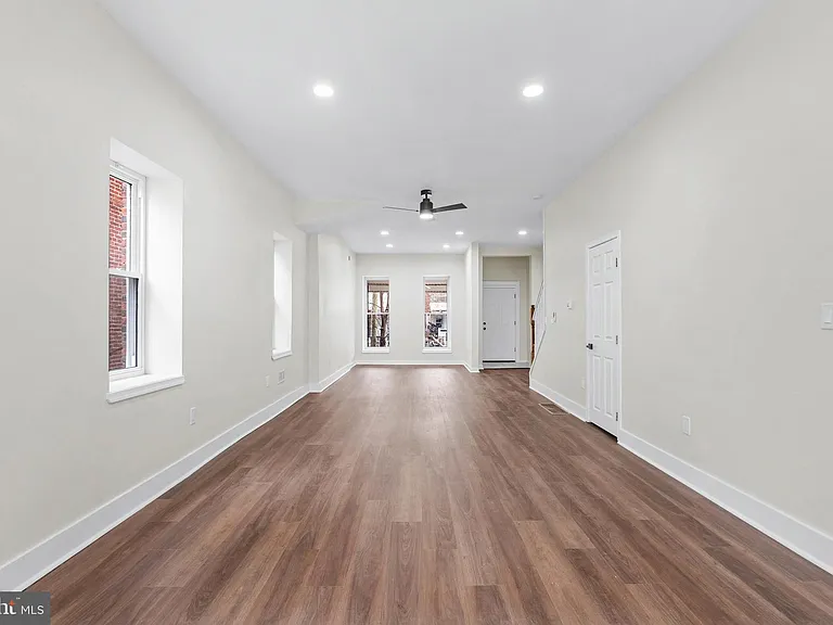 5431 Stewart St — Photo 12