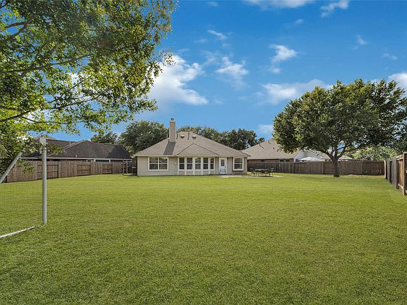 5th image of 7102 Hollow Field Ln