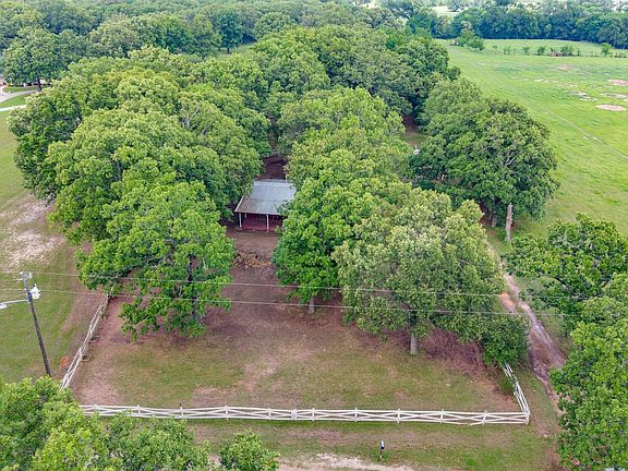 3rd image of 900 Rs County Rd #3480