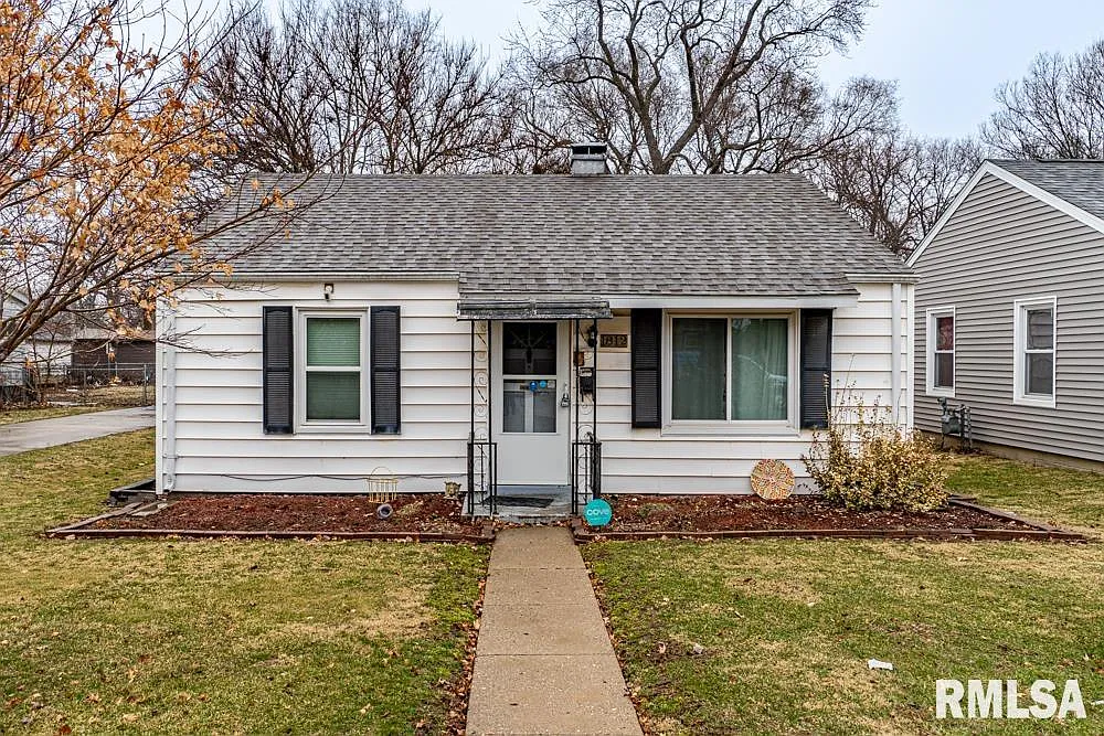 1812 N Gale Ave photo 1