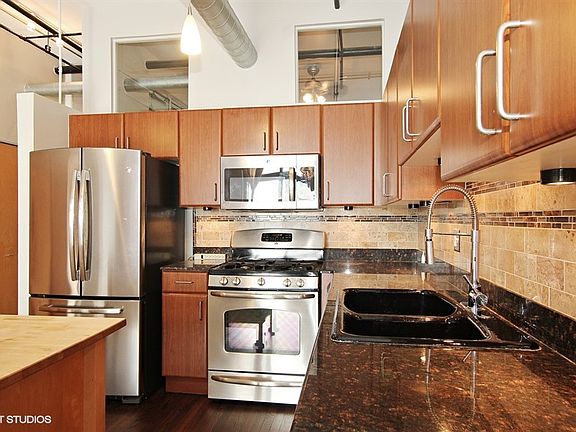 3rd image of 2024 S Wabash Ave APT 704