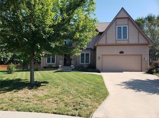 2924 SW 12th Ter, Lees Summit, MO 64081