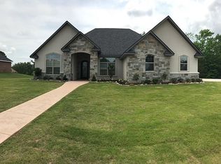 412 Corrigan Trails Blvd, Lindale, TX 75771