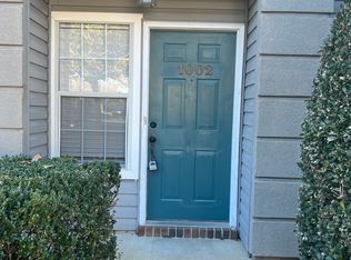 1002 Rue Marseille, Chesapeake, VA 23320