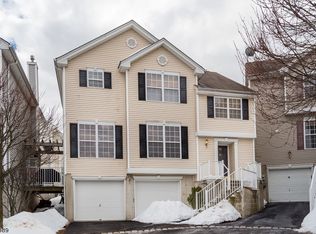 45 Brock Ln, Hackettstown, NJ 07840