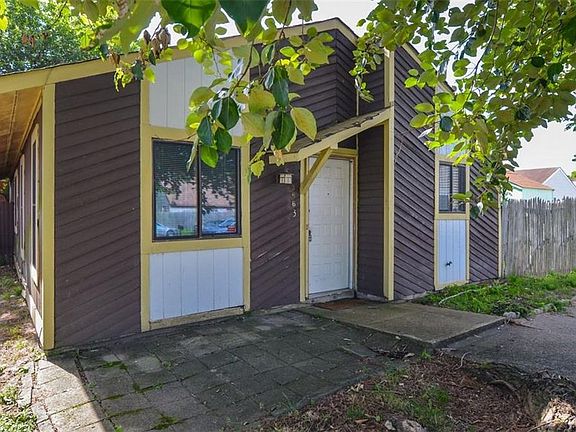 2nd image of 3863 Peachtree Ln E