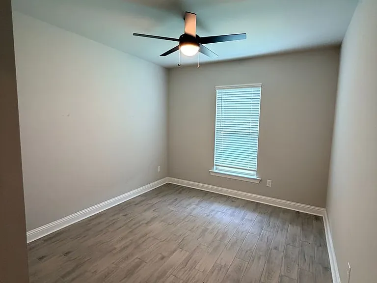 277 Saint Edmunds Way — Photo 28