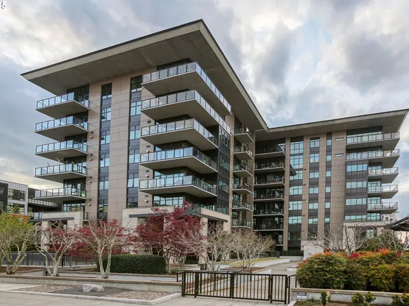 1830 NW Riverscape St APT 405, Portland, OR 97209