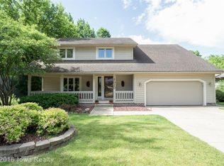 7020 Sheridan Cir, Urbandale, IA 50322