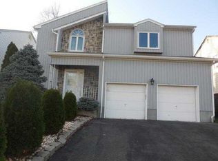 280 Parkside Dr, Union, NJ 07083