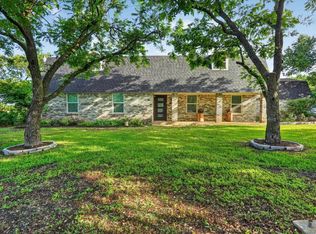4041 Burleson Retta Rd, Burleson, TX 76028