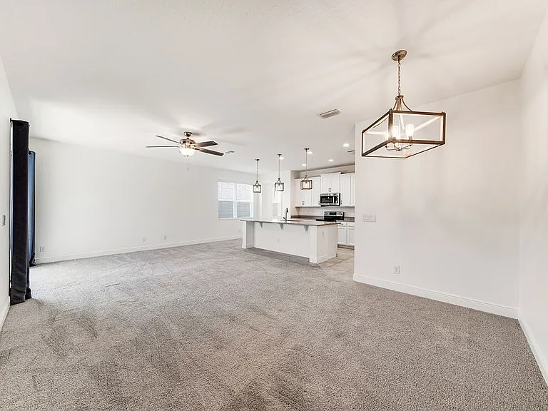 4921 Olivia Ct — Photo 13