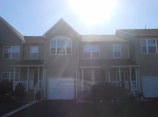 125 Blackfriars Cir, Doylestown, PA 18901