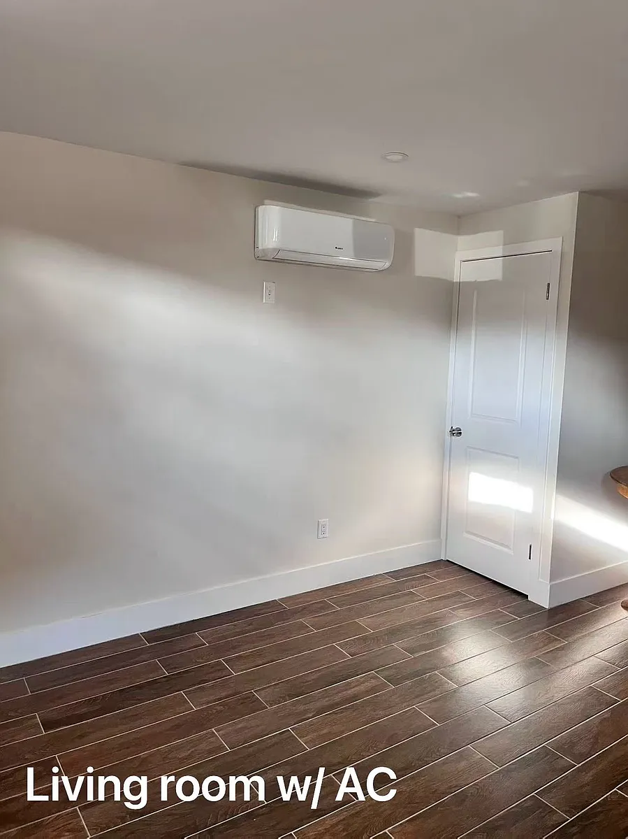 Building Photo - 1723 Gerritsen Ave #1
