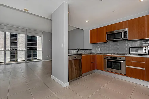 1050 Brickell Ave Photo 1