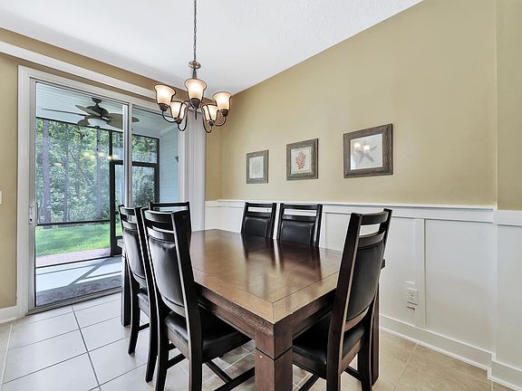 5th image of 165 Richmond Dr