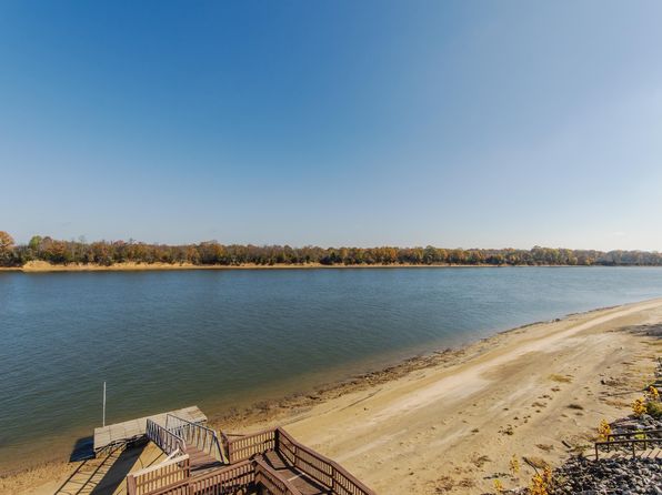 1111 Leaning Trees Ln, Adamsville, TN 38310