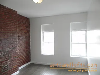 Rented by aptsandlofts.com