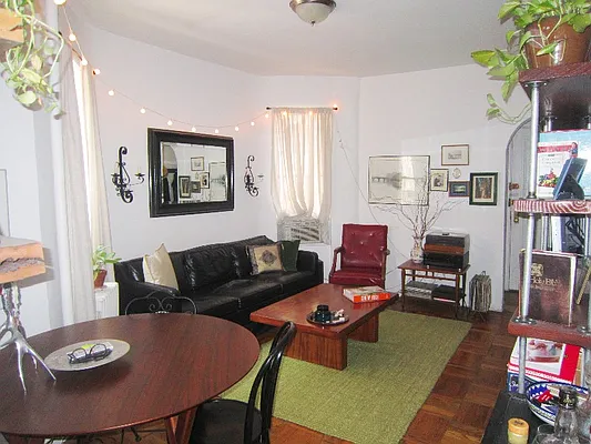 Rented by City Connections Realty | media 71