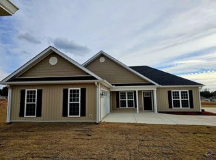 1803 Quail Ridge Ln, Perry, GA 31069