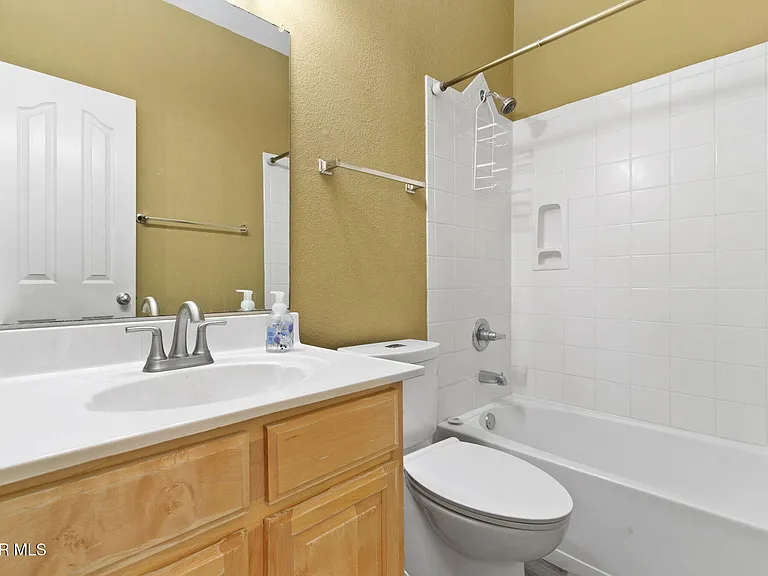 6401 Franklin Ridge Dr — Photo 28