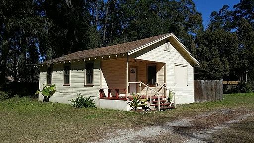 1st image of 2409 Schumacher Ave