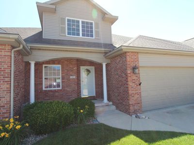 15 Laurel Wood Dr, Bloomington, IL, 61704