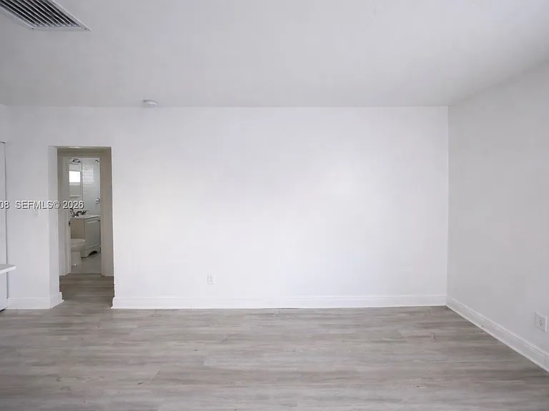 1070 NE 80th St #2 — Photo 3