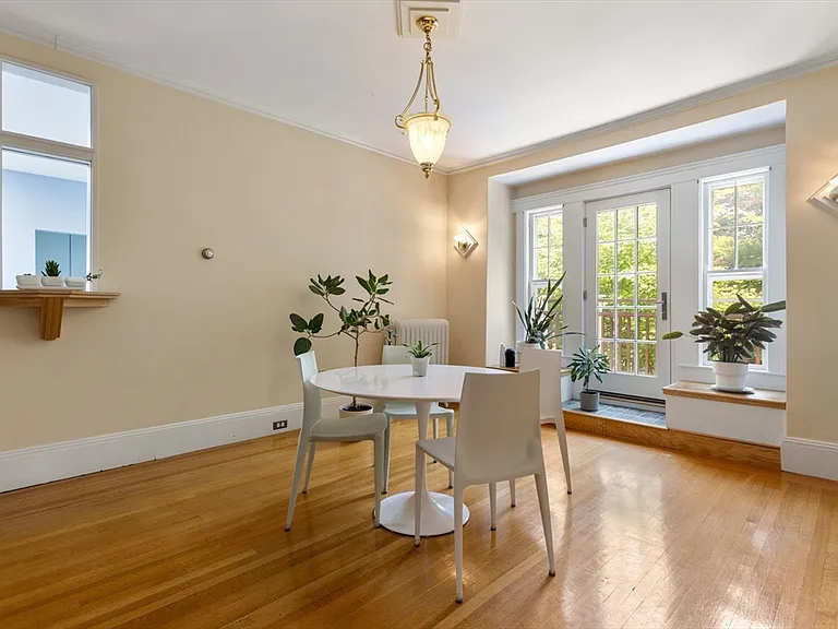 15 Myrtle St #2 — Photo 10