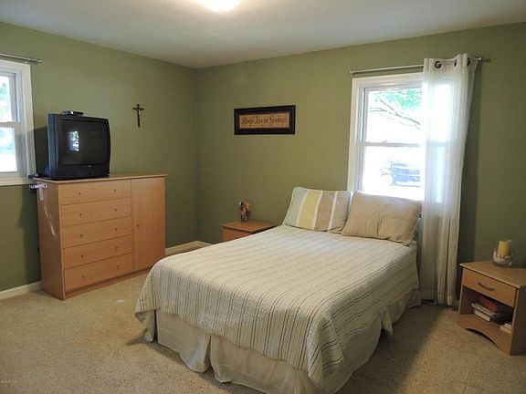 4th image of 4144 Nancy St
