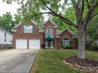 9335 Autumn Applause Dr, Charlotte, NC