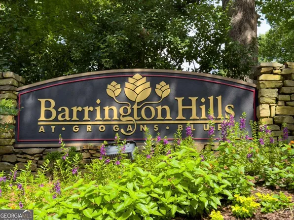 307 Barrington Hills Dr, Sandy Springs, GA 30350