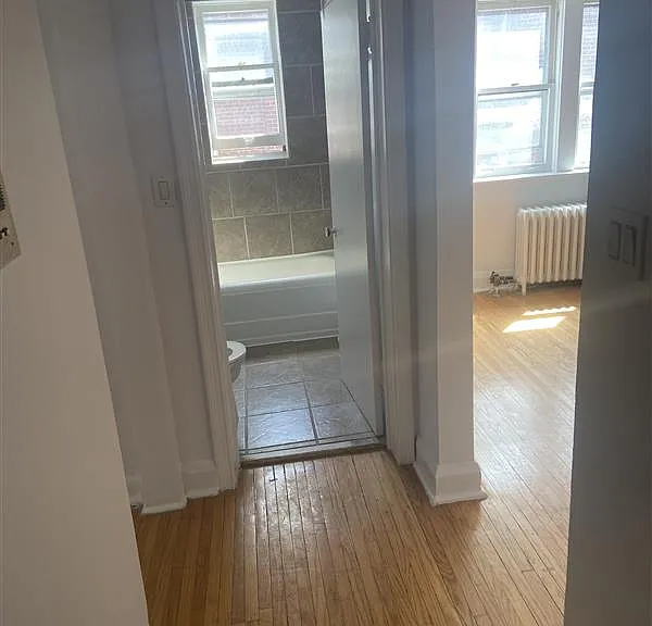 1600 Bathurst St — Photo 3