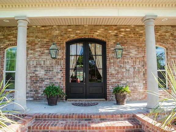 4th image of 1743 Hollow Cove Ln