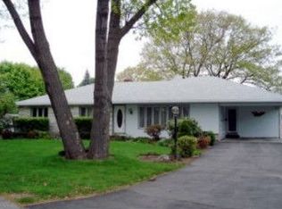 2 3rd St, Leominster, MA 01453