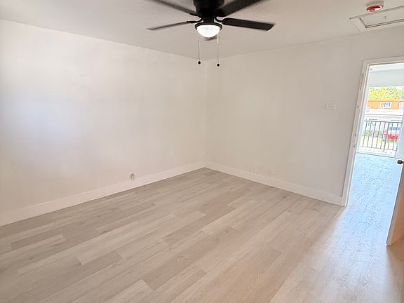 4th image of 3030 NW 21st Ave #8