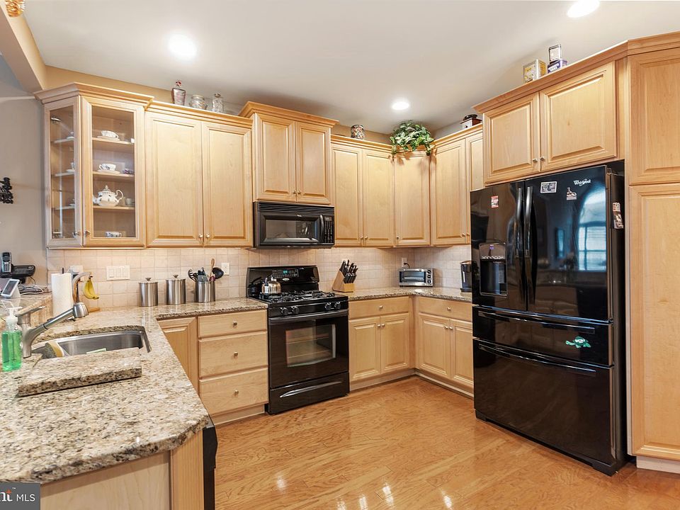 147 Villa Dr Warminster, PA, 18974 Apartments for Rent Zillow