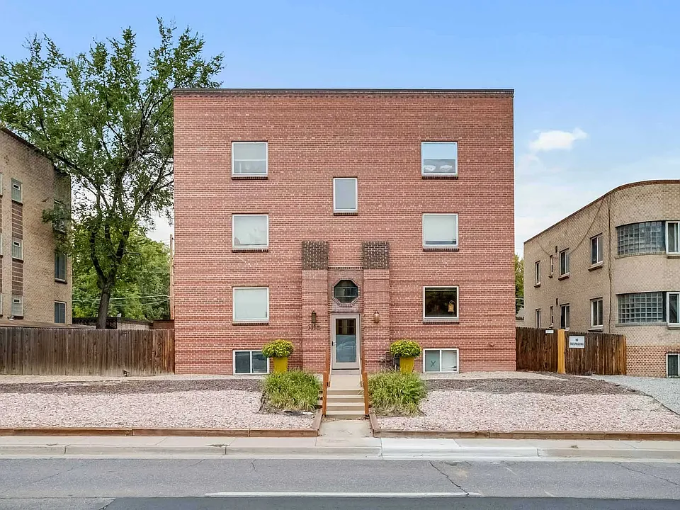 1115 N Colorado Blvd