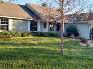 4659 Marsh Harbor Dr, Tavares, FL 32778