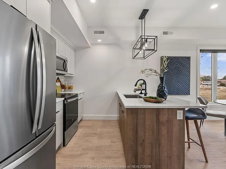 3871 Howard Ave #101 — Photo 8