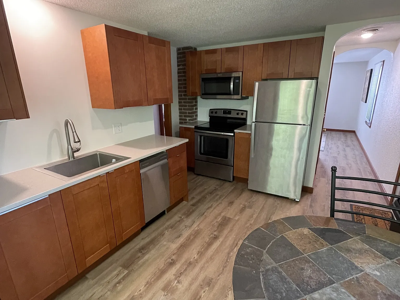 The Factory (554 Ash-288 Court) - Upper — Photo 2