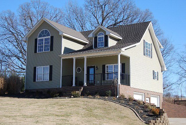 1st image of 330 Dana Ct