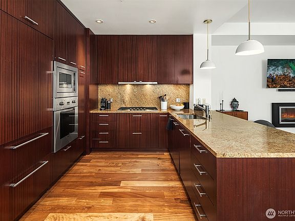 5th image of 500 106th Avenue NE #501