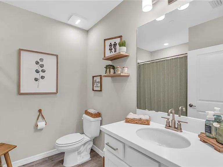 11771 Venetian Lagoon Dr #103 — Photo 20
