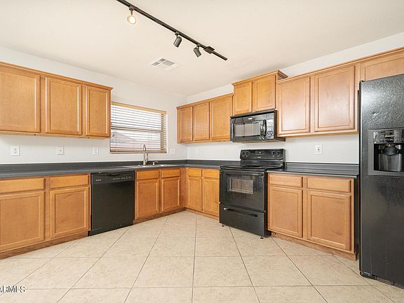 4th image of 25454 W Lincoln Ave
