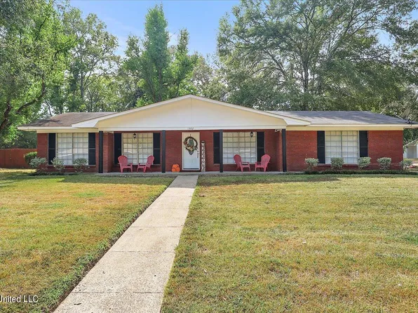 1502 Tanglewood Dr, Clinton, MS 39056