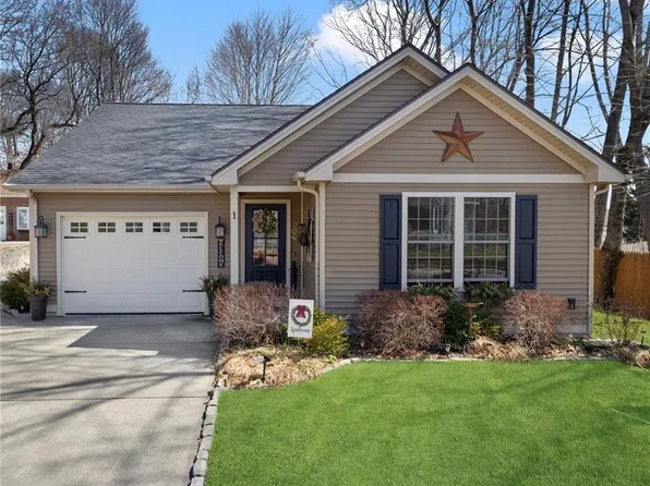 1A Maple Street, Plainfield, CT 06354